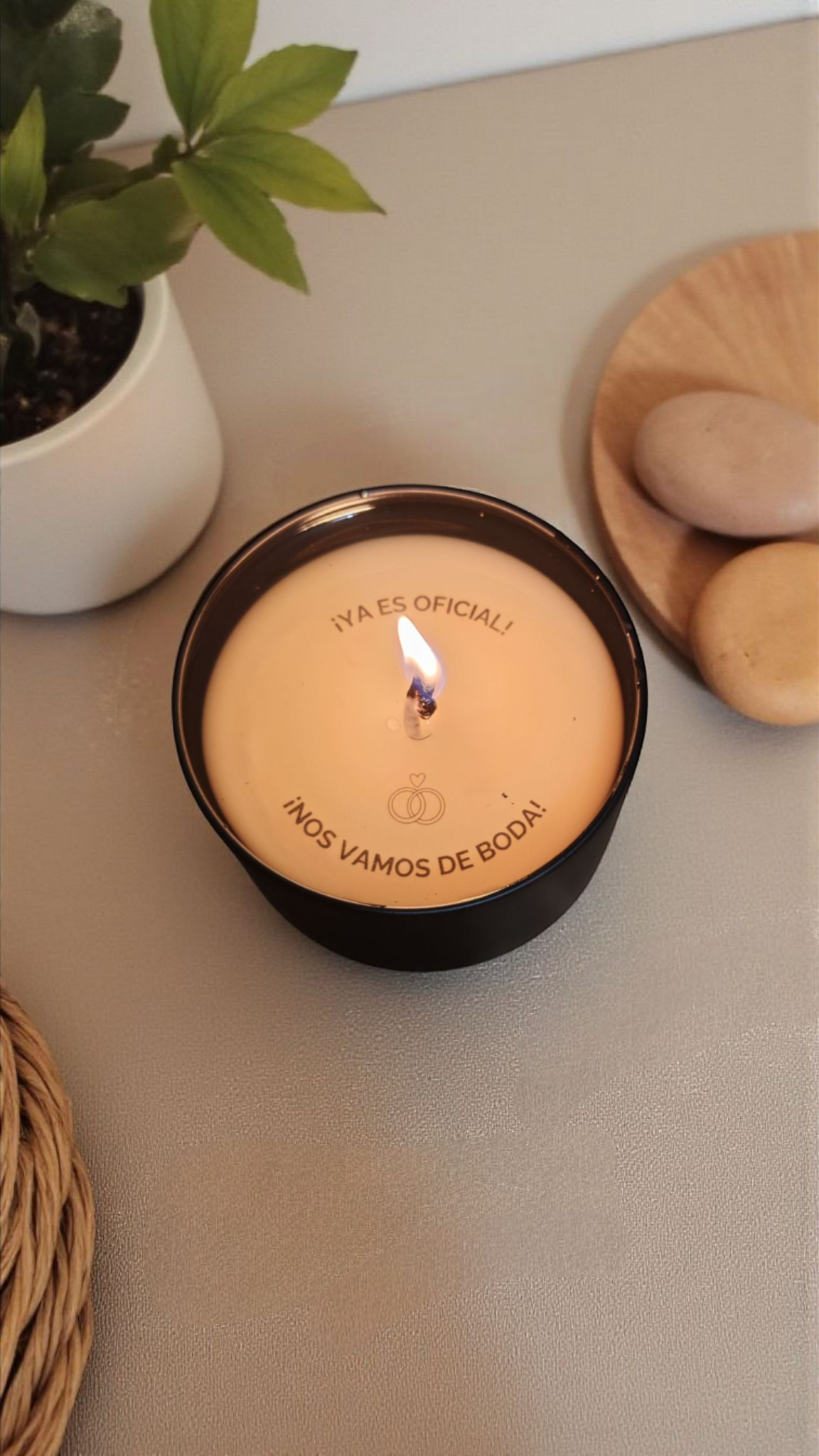 Vela con mensaje oculto